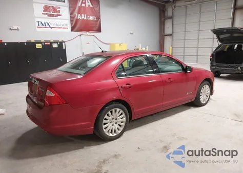 2012 Ford Fusion Hybrid z USA, uszkodzony, nr VIN 3FADP0L39CR288484